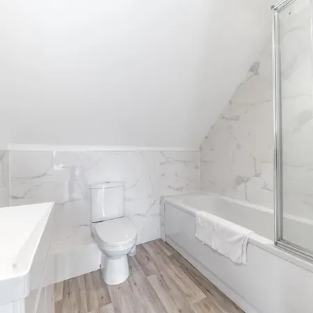 Holiday home Barrow- 4 Bedroom Detached House