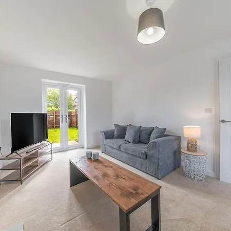 Barrow- 4 Bedroom Detached House Holiday home *